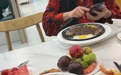 一杆钢枪勇挑四姐妹